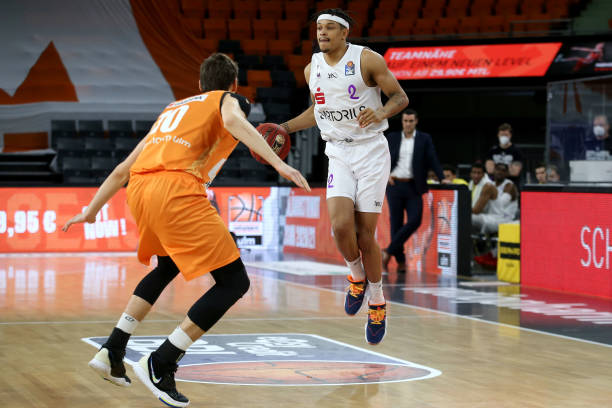 外线投射手 外线投射手